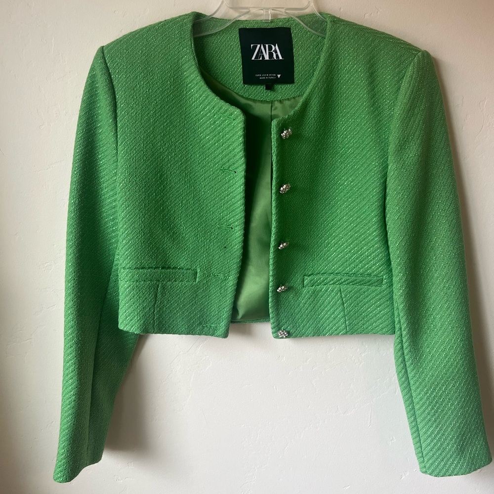 Zara Apple Green Textured Rhinestone Buttons Cropped Blazer - Picture 4 of 6